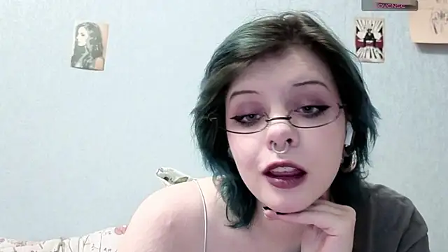 Snapshot of Alice_Zev chatting on 12, 11, 2025 Alice Zev online show from 12, 11, 2025