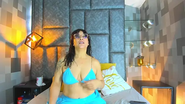 Snapshot of Jenni_Zeller chatting on 11, 10, 2025 Jenni Zeller online show from 11, 10, 2025