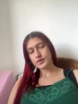 Caroline daring online show from 9, 3, 2026