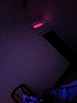 Snapshot of Chanderi19 chatting on 5, 10, 2025 Chanderi19 online show from 5, 10, 2025