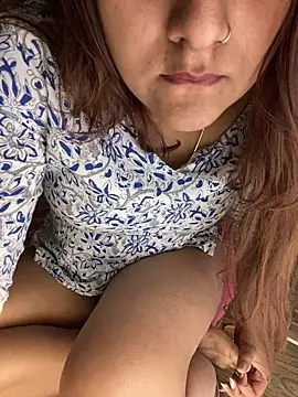 Snapshot of Varonicababy chatting on 10, 11, 2025 Varonicababy online show from 10, 11, 2025