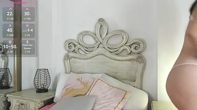 Snapshot of michell_blakke chatting on 9, 11, 2025 michell blakke online show from 9, 11, 2025