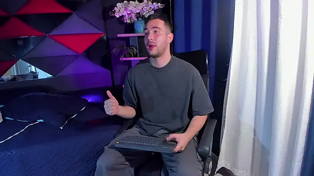 Snapshot of matti_de_lucaa chatting on 26, 9, 2025 matti de lucaa online show from 26, 9, 2025