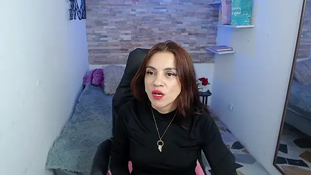 KendallWood  online show from 16, 9, 2025