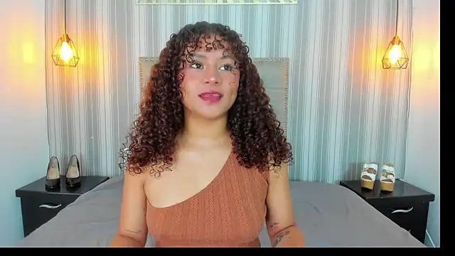 Snapshot of Sofiapassionne chatting on 23, 6, 2026 Sofiapassionne online show from 23, 6, 2026