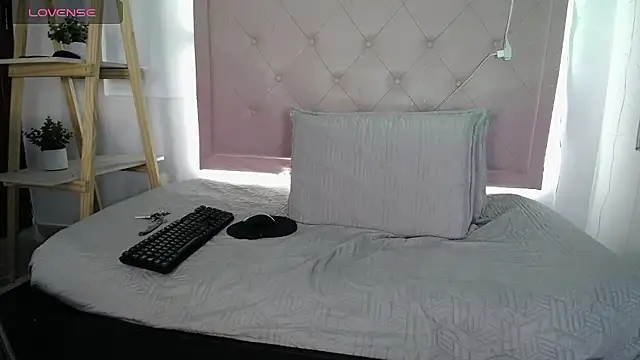 Dulce  Lovee online show from 17, 1, 2026