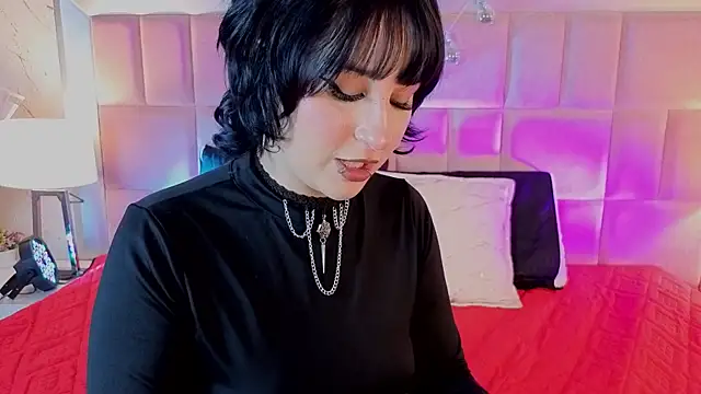 Snapshot of RobinBennett chatting on 25, 4, 2026 RobinBennett online show from 25, 4, 2026