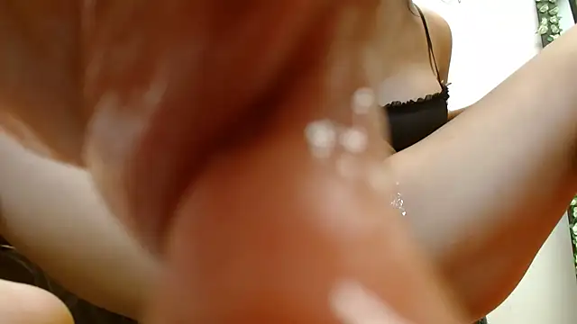 Snapshot of Nataly_Burning chatting on 16, 12, 2025 Nataly Burning online show from 16, 12, 2025