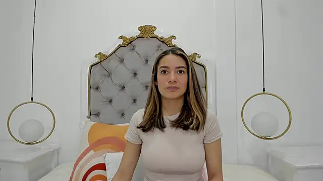 Skylerwhite02 online show from 25, 7, 2026