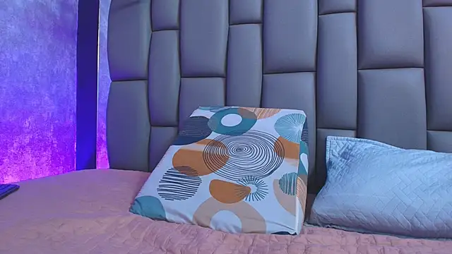 kissme luna online show from 19, 9, 2025