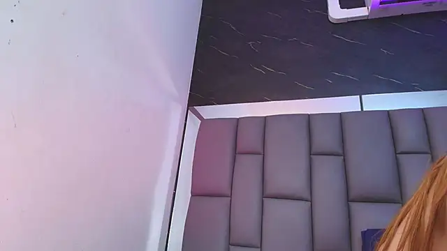 kissme luna online show from 25, 11, 2025