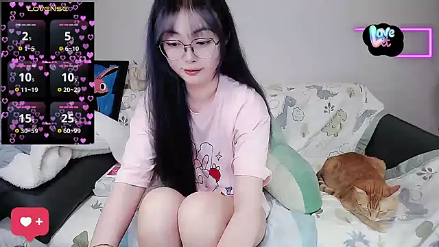 baby-yaya20 online show from 30, 10, 2025