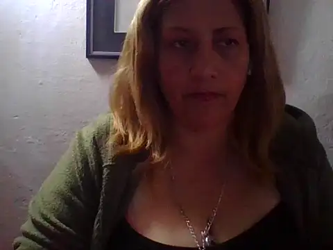 Snapshot of ROOMIINA chatting on 13, 10, 2025 ROOMIINA online show from 13, 10, 2025