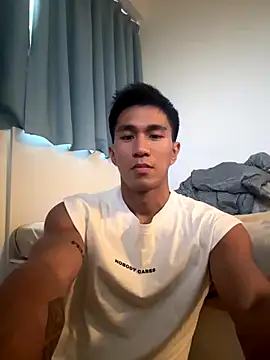 Snapshot of gooodboiii chatting on 24, 9, 2025 gooodboiii online show from 24, 9, 2025