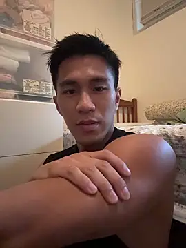 Snapshot of gooodboiii chatting on 23, 10, 2025 gooodboiii online show from 23, 10, 2025