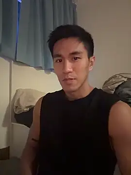 Snapshot of gooodboiii chatting on 8, 11, 2025 gooodboiii online show from 8, 11, 2025