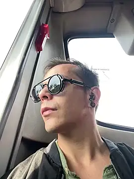 Snapshot of dimitryivanovv chatting on 11, 9, 2025 dimitryivanovv online show from 11, 9, 2025