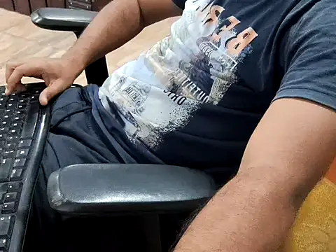 Snapshot of ZoroArcher chatting on 16, 9, 2025 ZoroArcher online show from 16, 9, 2025