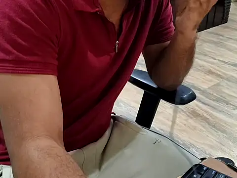 Snapshot of ZoroArcher chatting on 1, 10, 2025 ZoroArcher online show from 1, 10, 2025