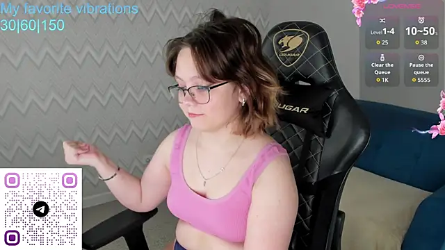 Mila  Cutee online show from 12, 10, 2025