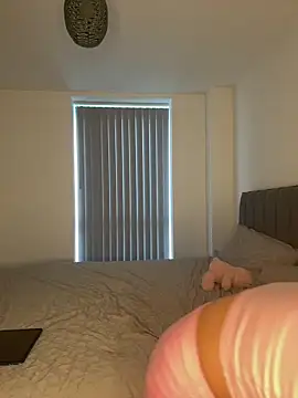 SexySaraxxoo online show from 7, 4, 2026