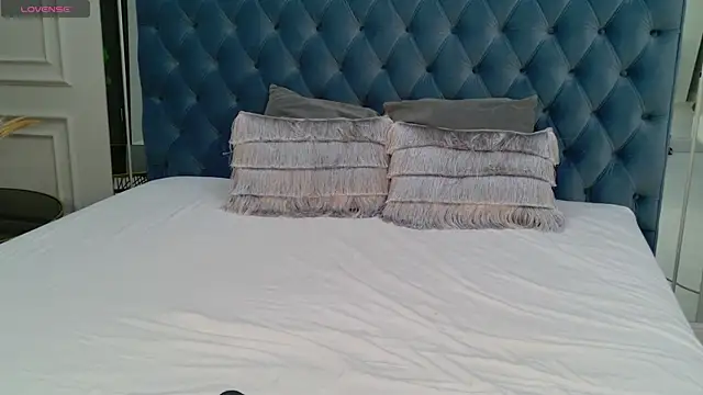 Snapshot of SunnyDane chatting on 3, 12, 2025 SunnyDane online show from 3, 12, 2025