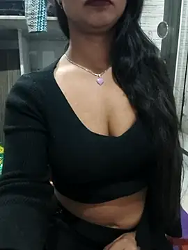 Itz Mayra  online show from 15, 11, 2025