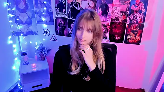 Snapshot of NeyliDream chatting on 23, 10, 2025 NeyliDream online show from 23, 10, 2025