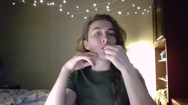 Snapshot of Mireeina chatting on 18, 7, 2026 Mireeina online show from 18, 7, 2026