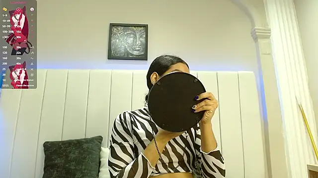 Snapshot of kendra_lux1 chatting on 26, 11, 2025 kendra lux1 online show from 26, 11, 2025