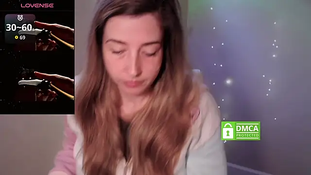 Snapshot of SuggestiveBehavior chatting on 31, 10, 2025 SuggestiveBehavior online show from 31, 10, 2025