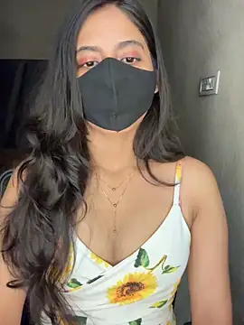 Snapshot of Tanya-mittal chatting on 21, 10, 2025 Tanya-mittal online show from 21, 10, 2025