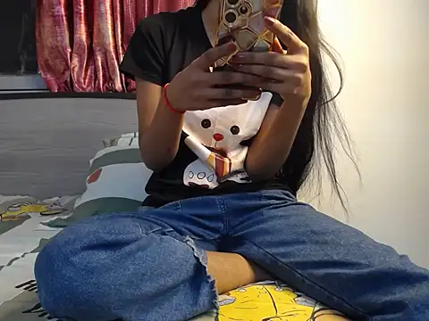 Snapshot of harleen-cam chatting on 26, 10, 2025 harleen-cam online show from 26, 10, 2025