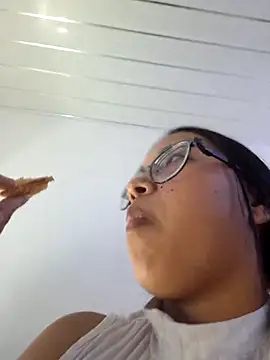 susan mooree online show from 21, 11, 2025