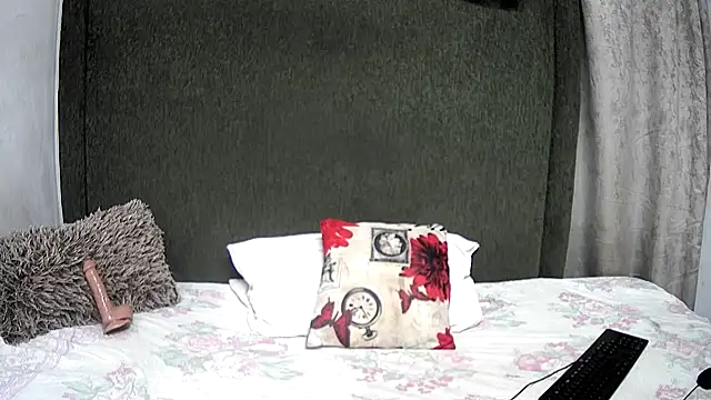 pinkyxbarbie2 online show from 18, 12, 2025