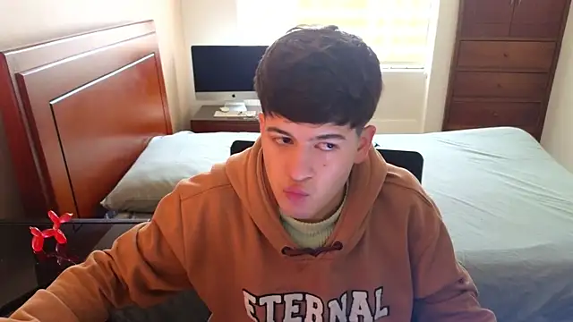 tightncuteass online show from 15, 9, 2025