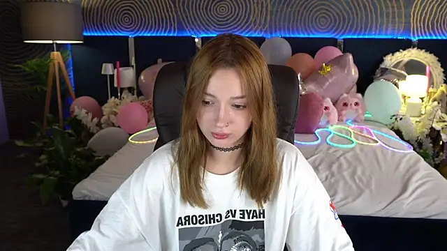 Snapshot of FoxyMayy chatting on 15, 7, 2026 FoxyMayy online show from 15, 7, 2026