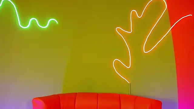 Bagiolett online show from 4, 10, 2025