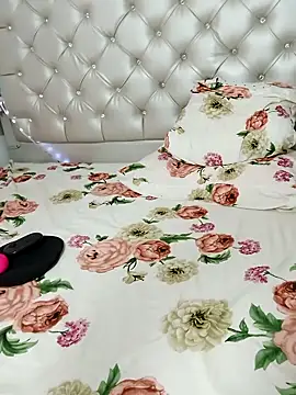 ZARAY 1118 online show from 21, 11, 2025