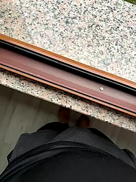 LAZ3R1 online show from 25, 10, 2025