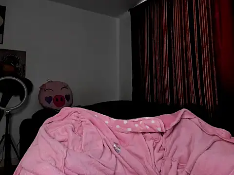 guynextdo0r online show from 18, 9, 2025