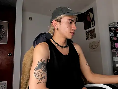 guynextdo0r online show from 28, 9, 2025