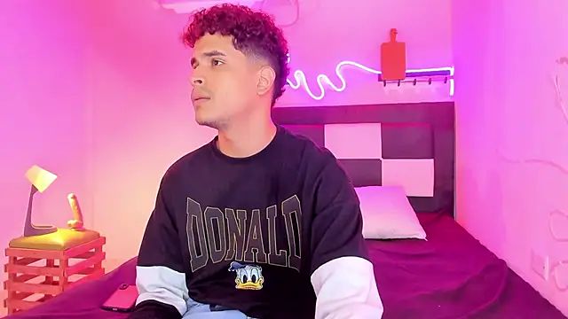 Snapshot of Lucky_boys__X chatting on 24, 10, 2025 Lucky boys X online show from 24, 10, 2025