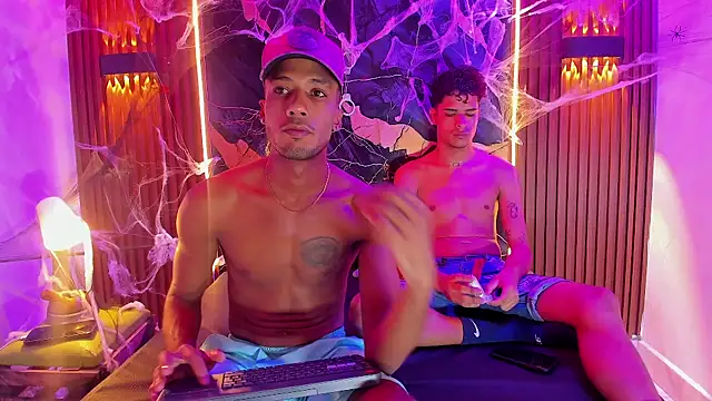 Snapshot of Lucky_boys__X chatting on 1, 11, 2025 Lucky boys X online show from 1, 11, 2025