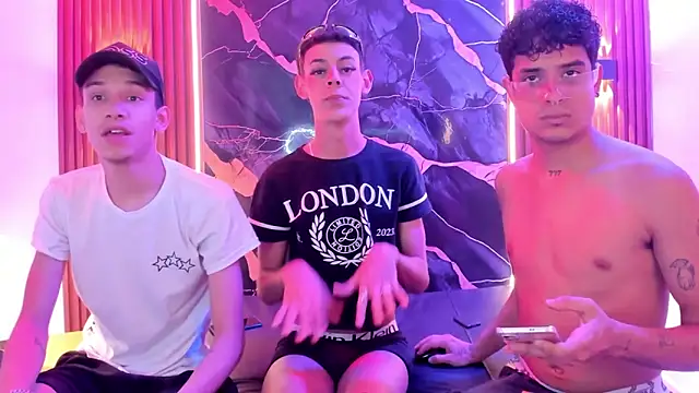 Snapshot of Lucky_boys__X chatting on 2, 3, 2026 Lucky boys X online show from 2, 3, 2026