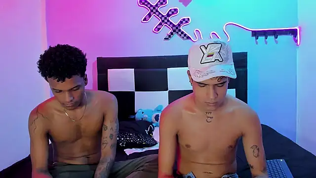 Snapshot of Lucky_boys__X chatting on 9, 4, 2026 Lucky boys X online show from 9, 4, 2026