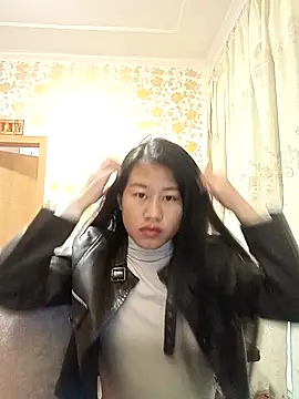 Snapshot of luy-xinh02 chatting on 3, 11, 2025 luy-xinh02 online show from 3, 11, 2025