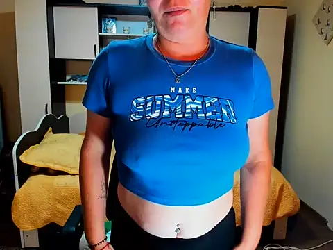 Snapshot of Soffy_Skye chatting on 20, 6, 2026 Soffy Skye online show from 20, 6, 2026