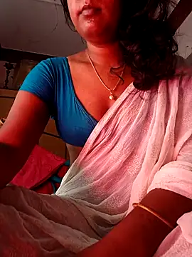 Snapshot of Tamil_Kavitha chatting on 7, 5, 2026 Tamil Kavitha online show from 7, 5, 2026