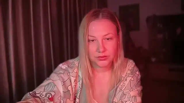 Snapshot of BikiHellena chatting on 12, 6, 2026 BikiHellena online show from 12, 6, 2026